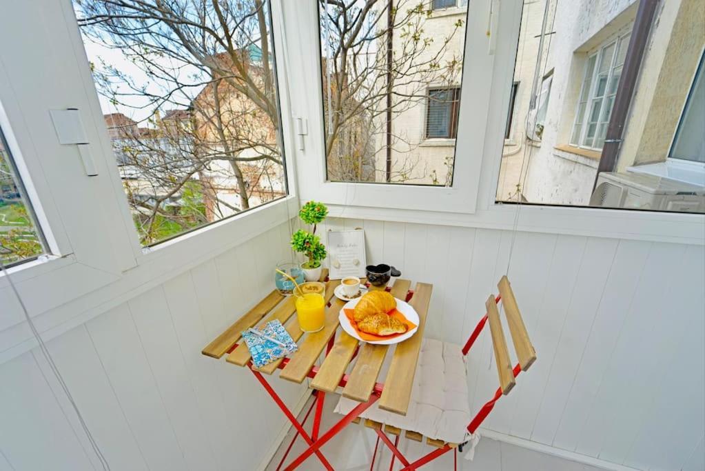 Cozy 1-Bedroom Flat In The Very Center Of Sofia Bagian luar foto